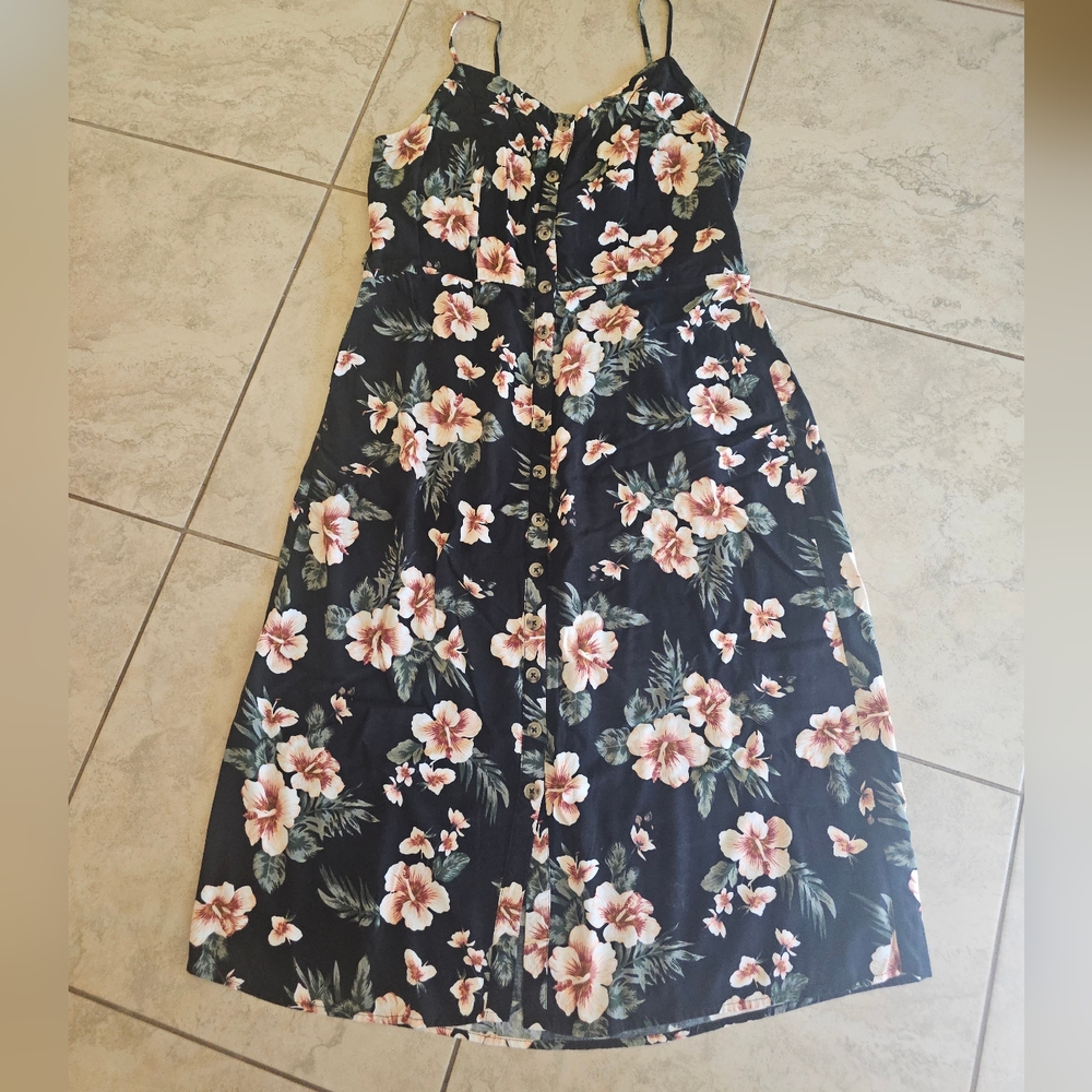 Aeropostae Floral Tie-Back Maxi Dress